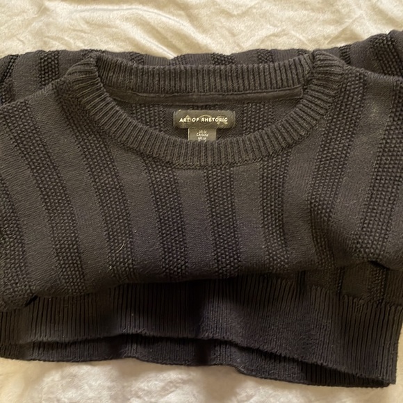Vertical Pattern Knitted Sweatshirt - Picture 2 of 3